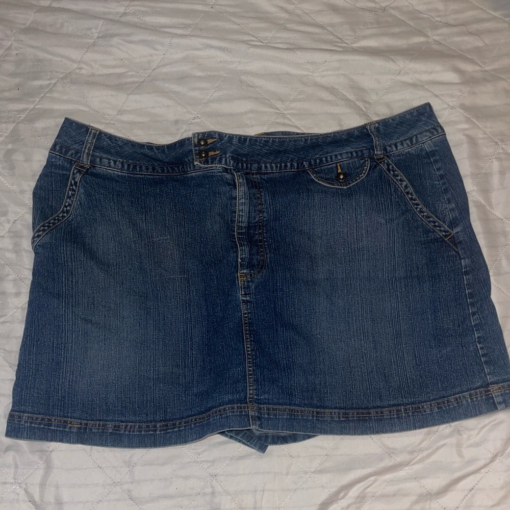 Jean Skort